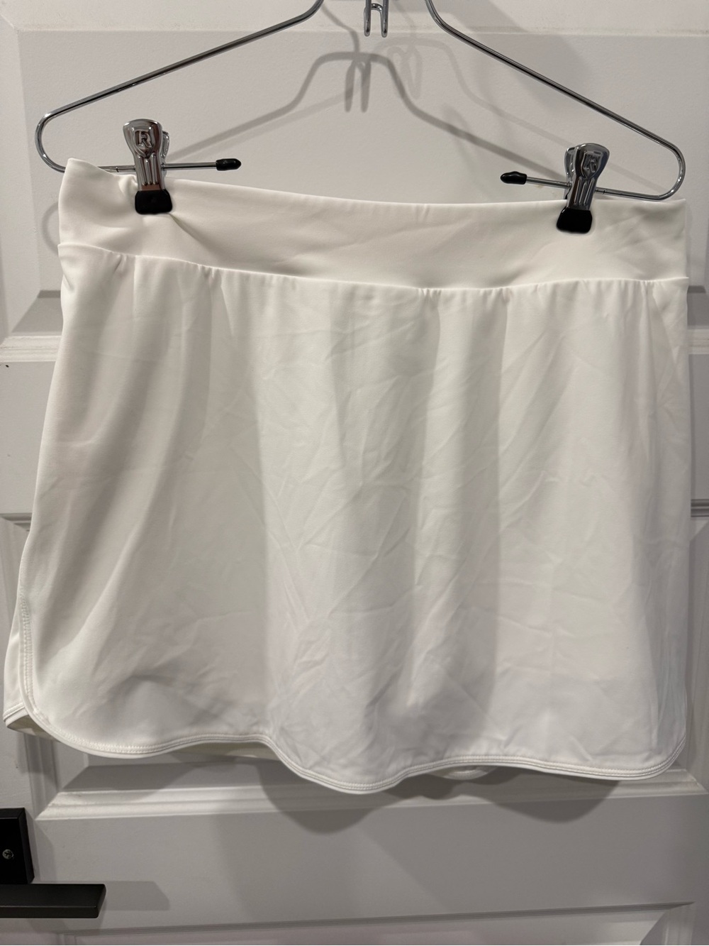 NWT HALARA White Athletic Skort with Smooth Waistband